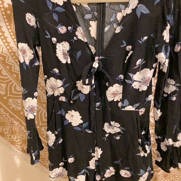 Kendall and Kylie, small, black floral romper - Picture 1 of 6